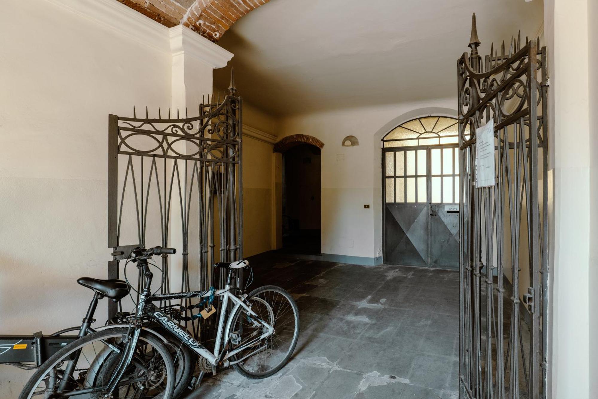 Apartment Terrace A 7 Min Da Stazione E Centro